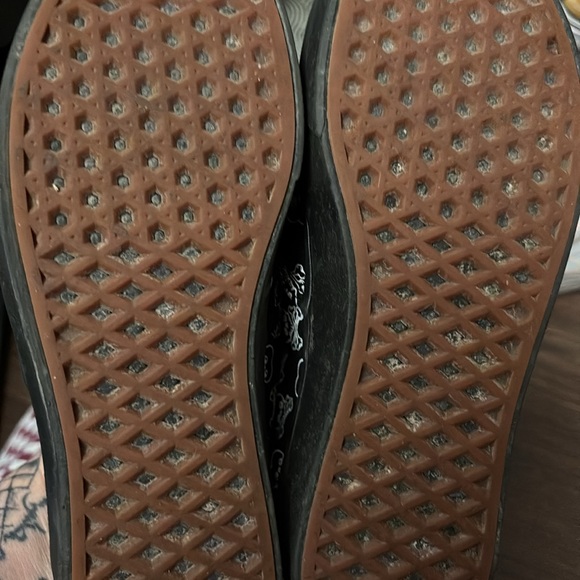 Vans - Picture 4 of 4